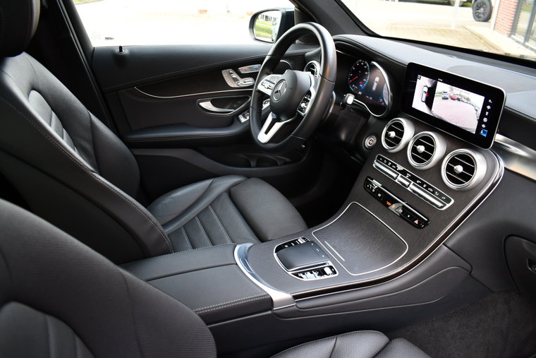 Vehicle Image 35