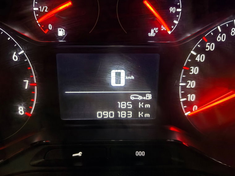 Vehicle Image 12