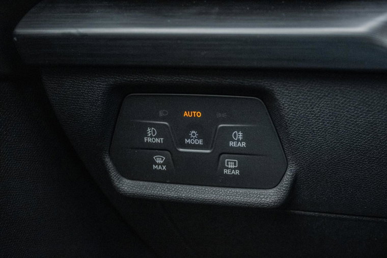 Vehicle Image 26