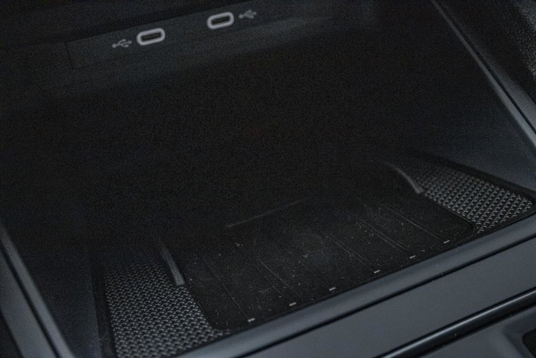 Vehicle Image 60