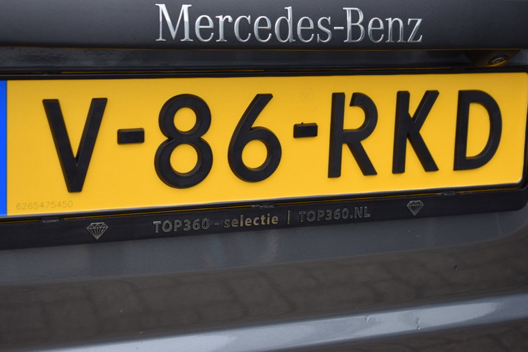 Vehicle Image 28
