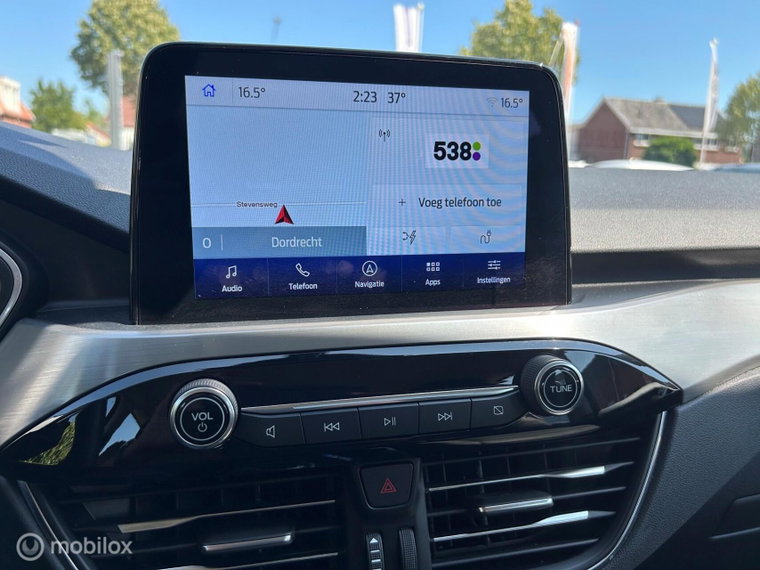 Vehicle Image 9