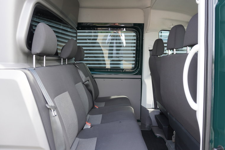Vehicle Image 12