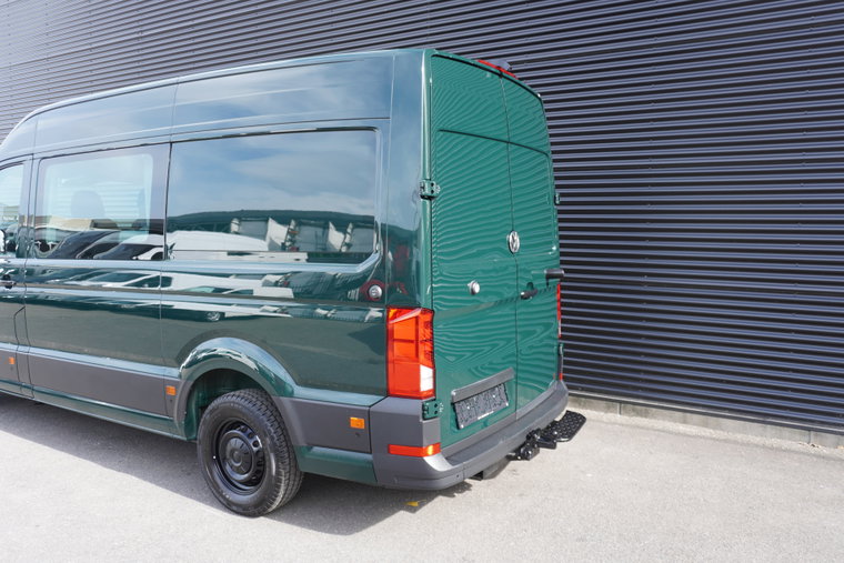 Vehicle Image 9