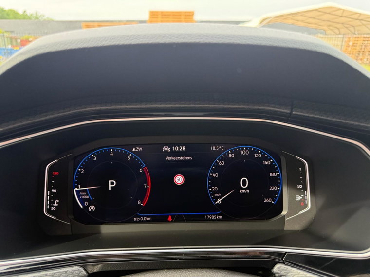 Vehicle Image 37