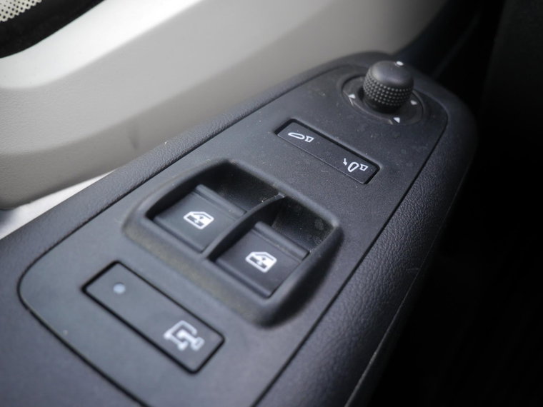 Vehicle Image 33