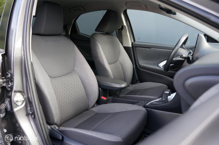 Vehicle Image 11