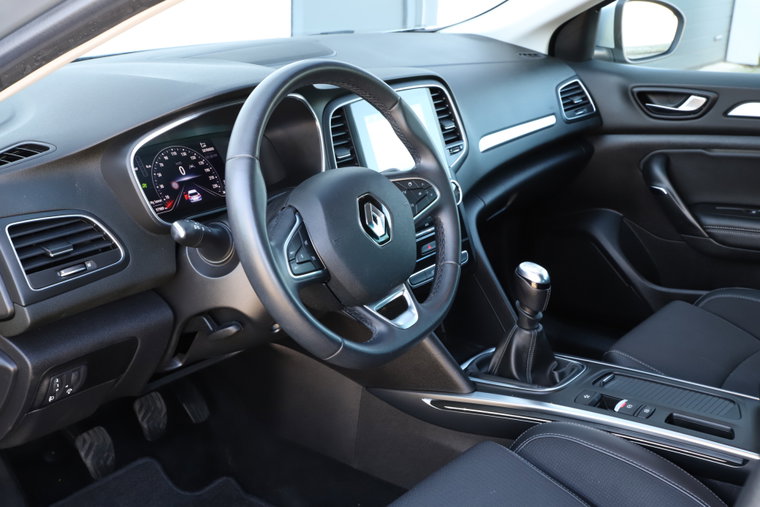 Vehicle Image 18