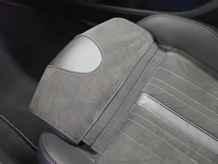 Vehicle Image 41