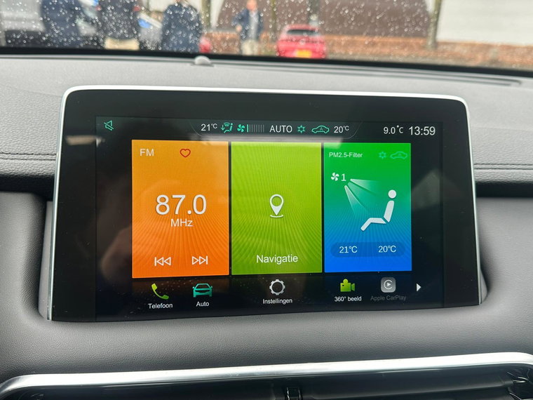 Vehicle Image 19
