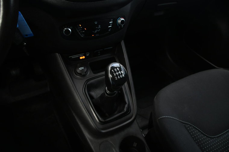 Vehicle Image 23