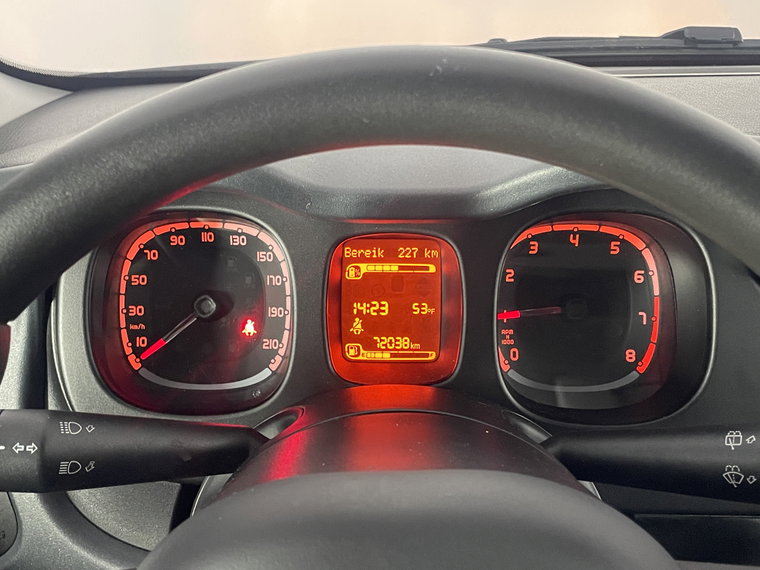 Vehicle Image 16