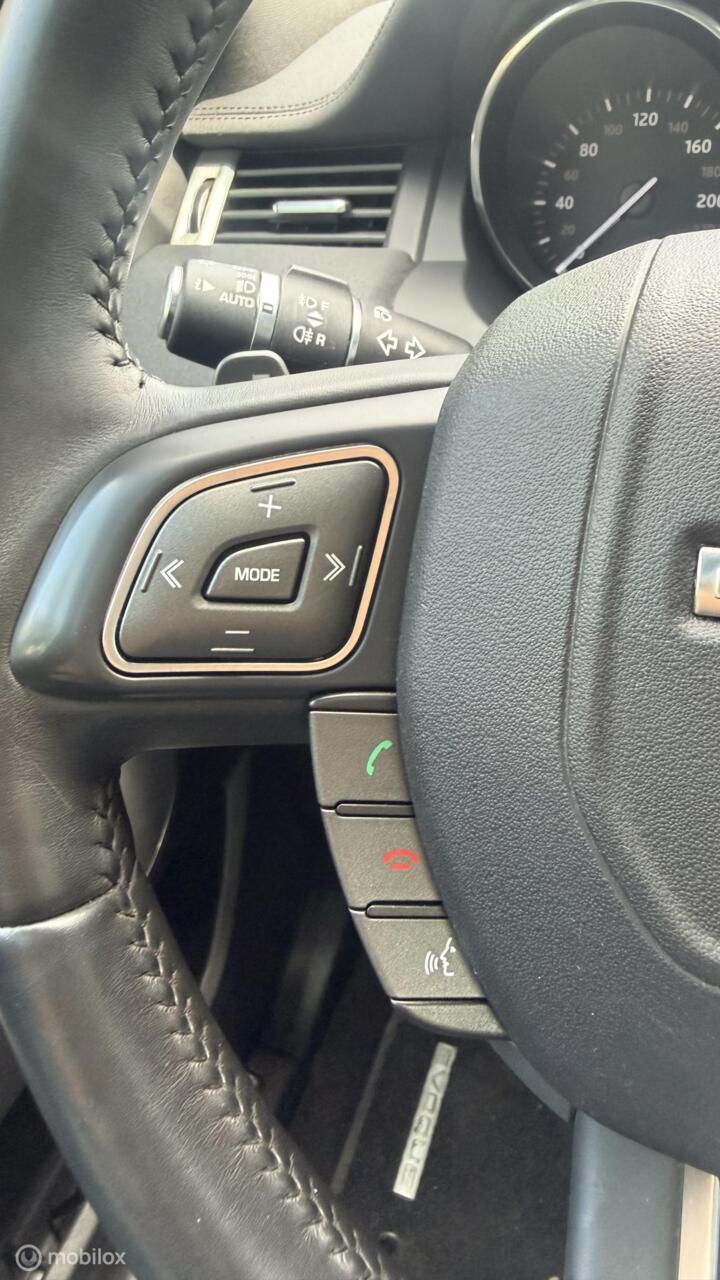 Vehicle Image 32