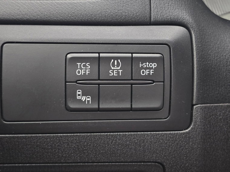 Vehicle Image 28