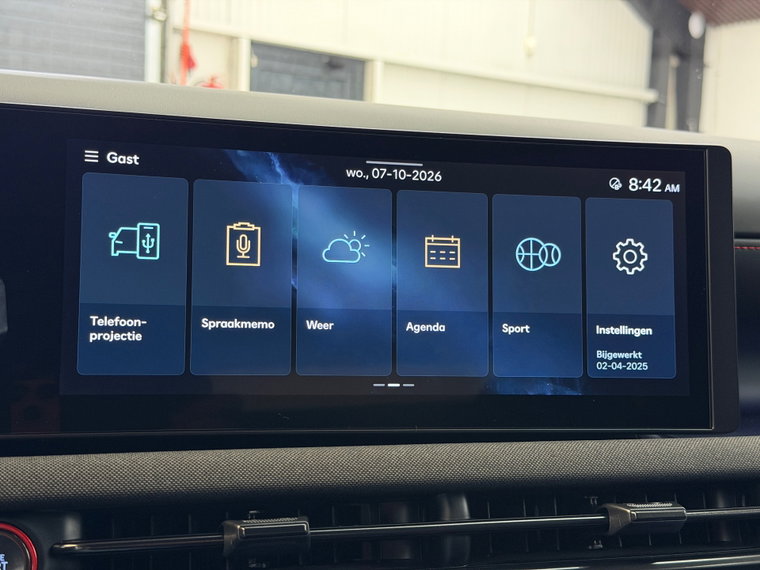 Vehicle Image 15