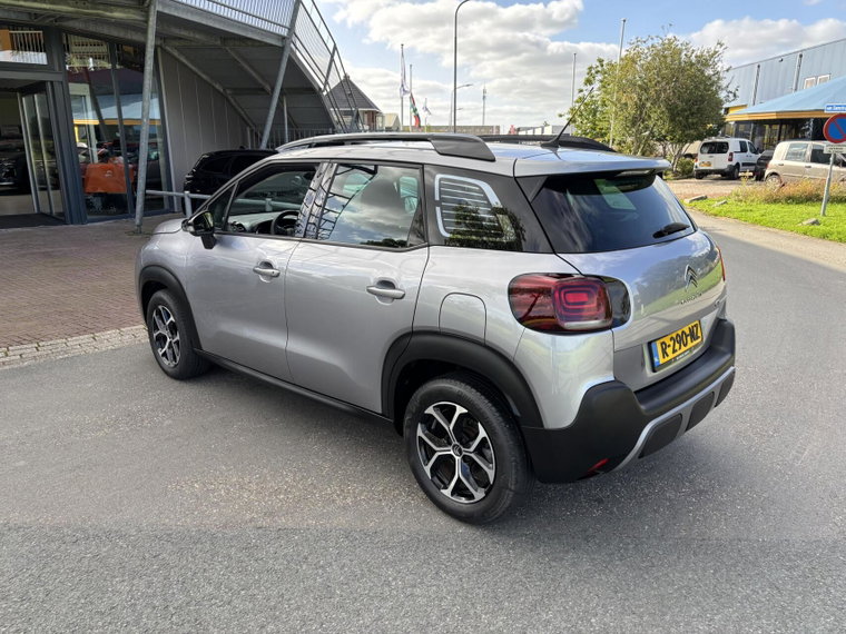 Vehicle Image 26
