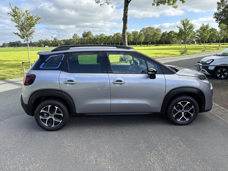 Vehicle Image 28