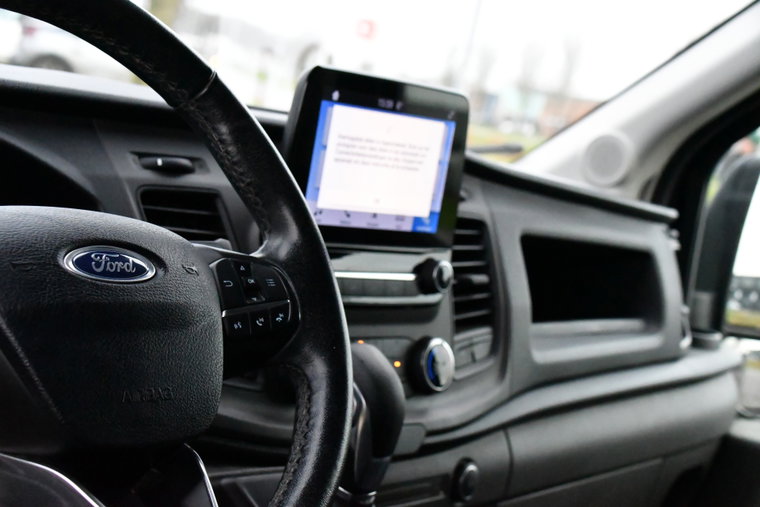 Vehicle Image 13