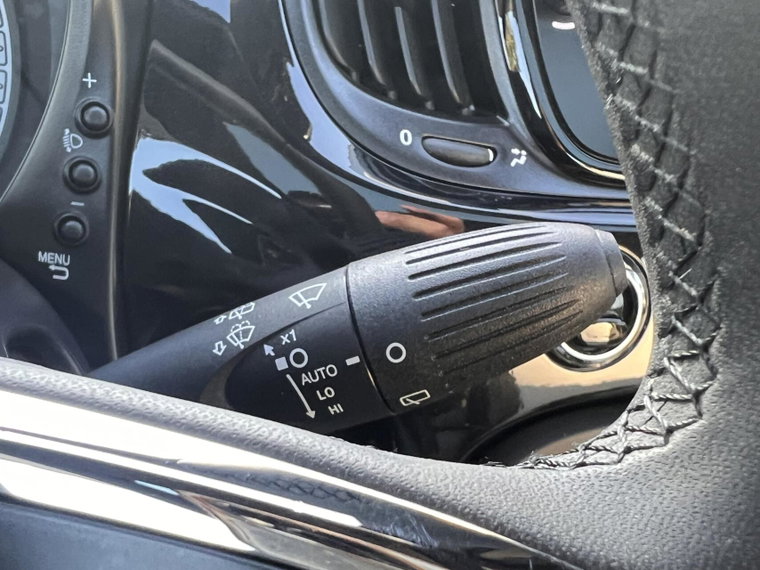 Vehicle Image 35