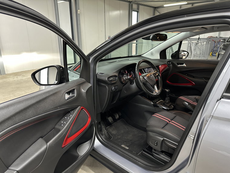 Vehicle Image 22