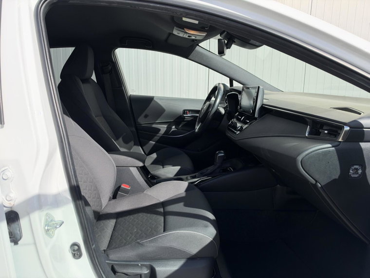 Vehicle Image 37