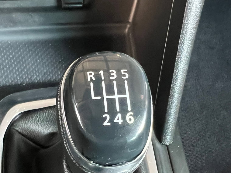 Vehicle Image 28