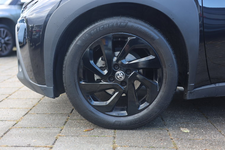 Vehicle Image 8