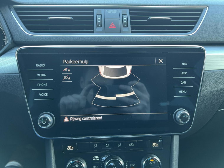 Vehicle Image 26