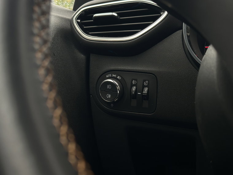 Vehicle Image 27