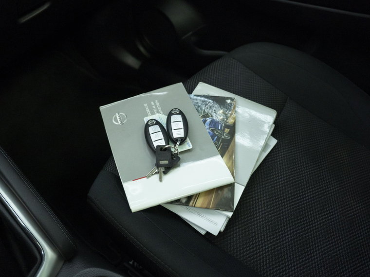 Vehicle Image 35