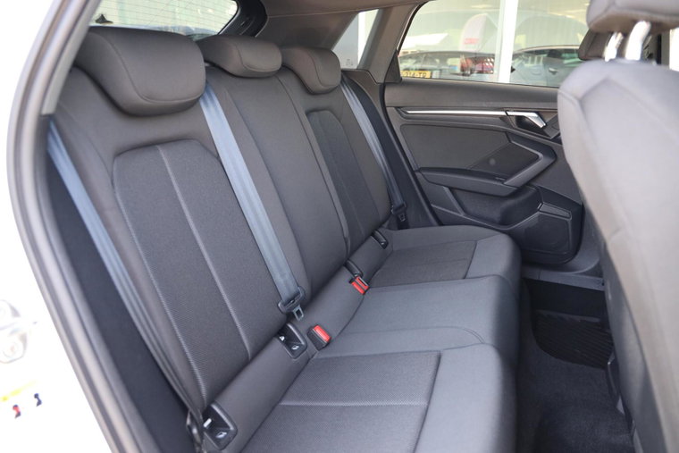 Vehicle Image 21