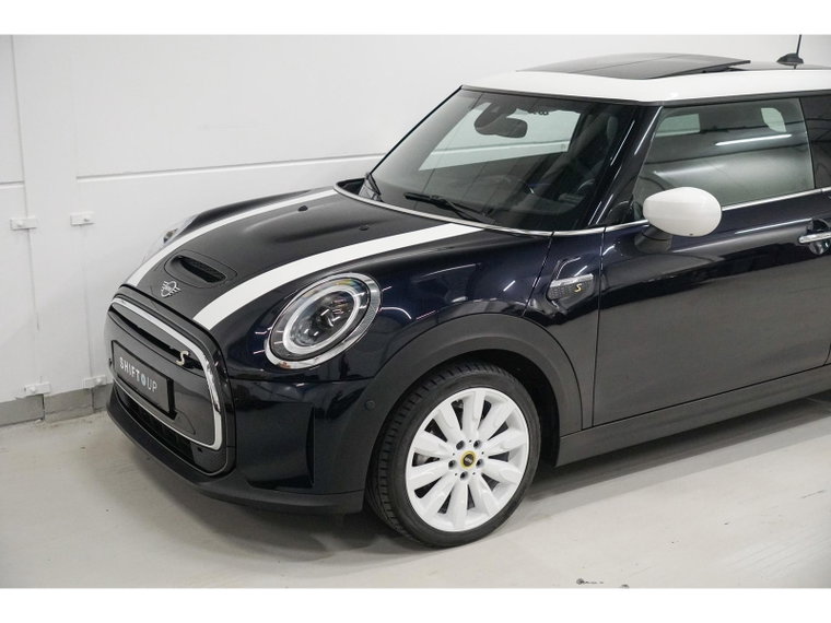 Vehicle Image 38