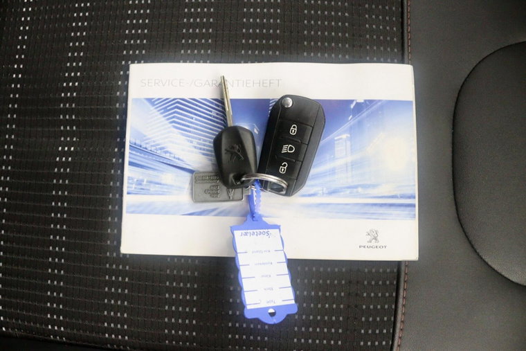 Vehicle Image 33