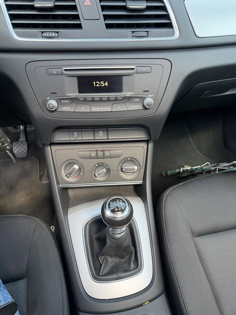 Vehicle Image 17