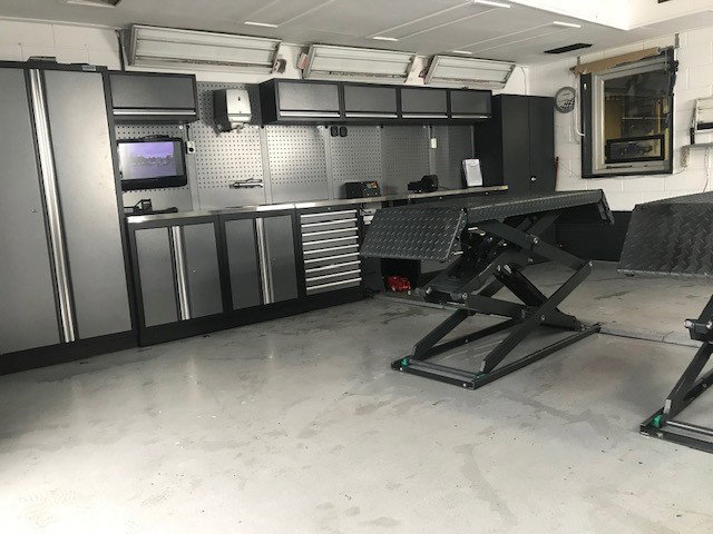 Vehicle Image 32
