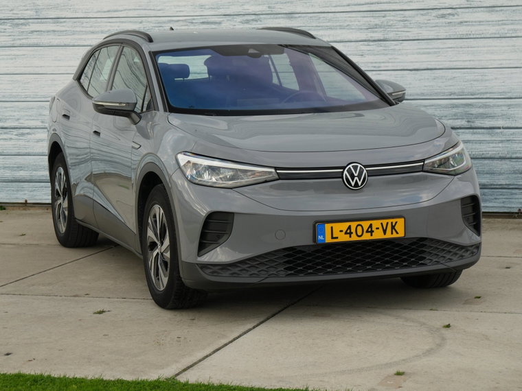 Vehicle Image 10