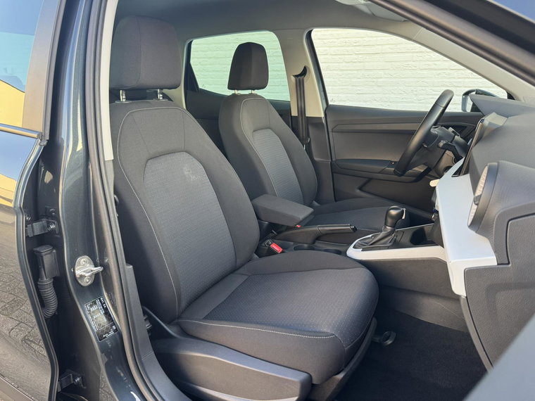 Vehicle Image 21