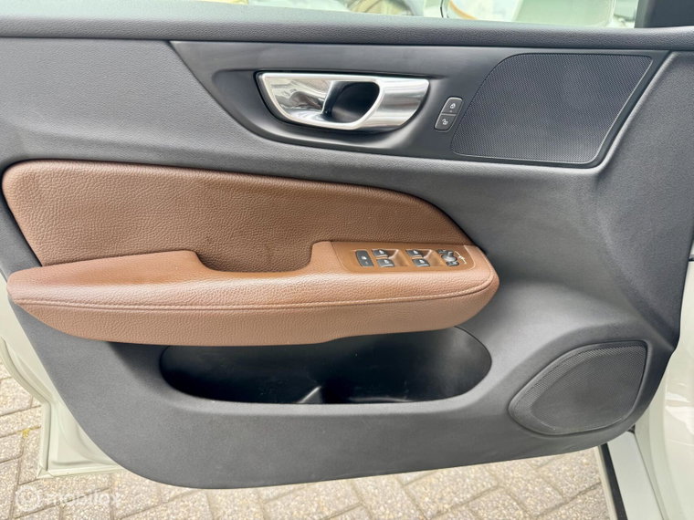 Vehicle Image 48