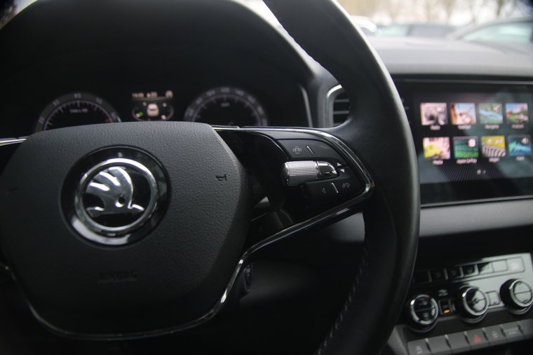 Vehicle Image 19
