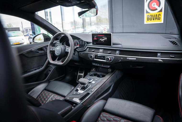 Vehicle Image 37