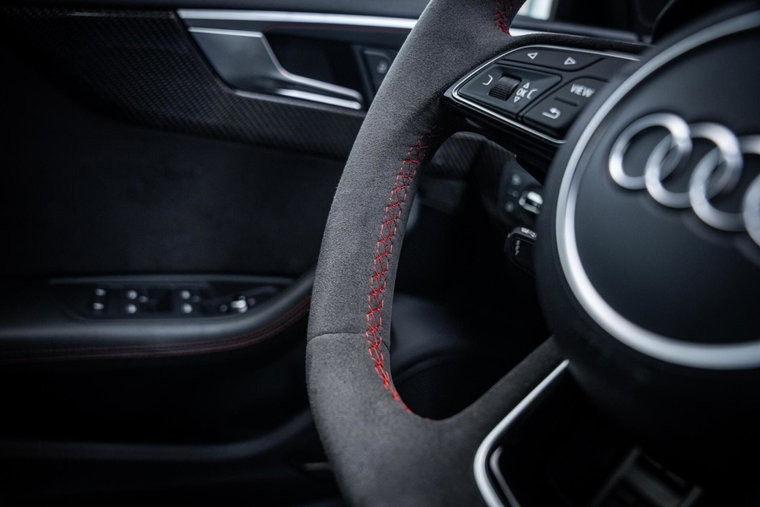 Vehicle Image 40