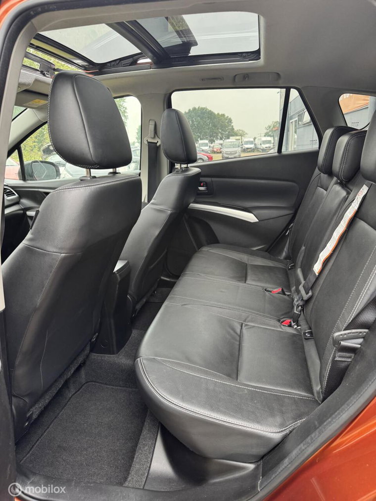Vehicle Image 11