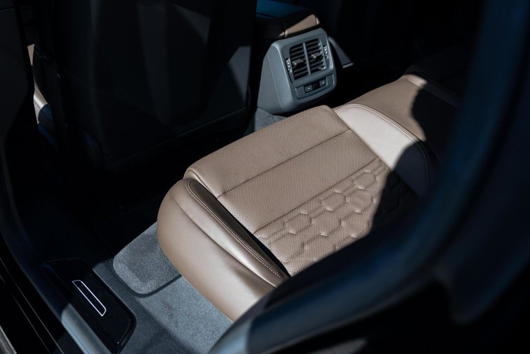 Vehicle Image 50