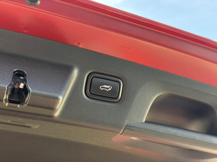 Vehicle Image 35