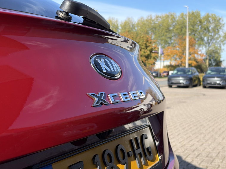 Vehicle Image 38