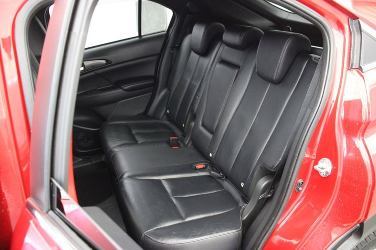 Vehicle Image 12