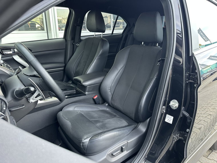 Vehicle Image 24