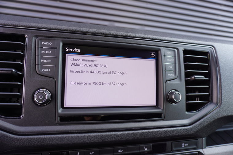 Vehicle Image 19