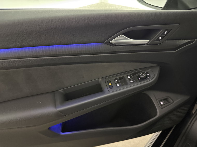 Vehicle Image 39