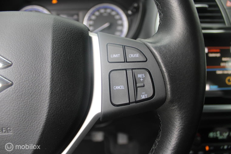 Vehicle Image 28
